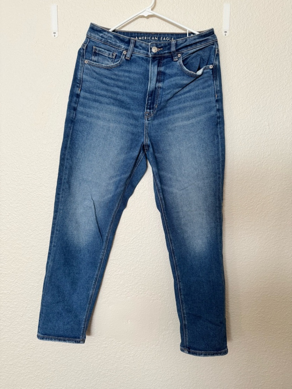 American Eagle Outfitters Women’s Highest Rise Mom Jean